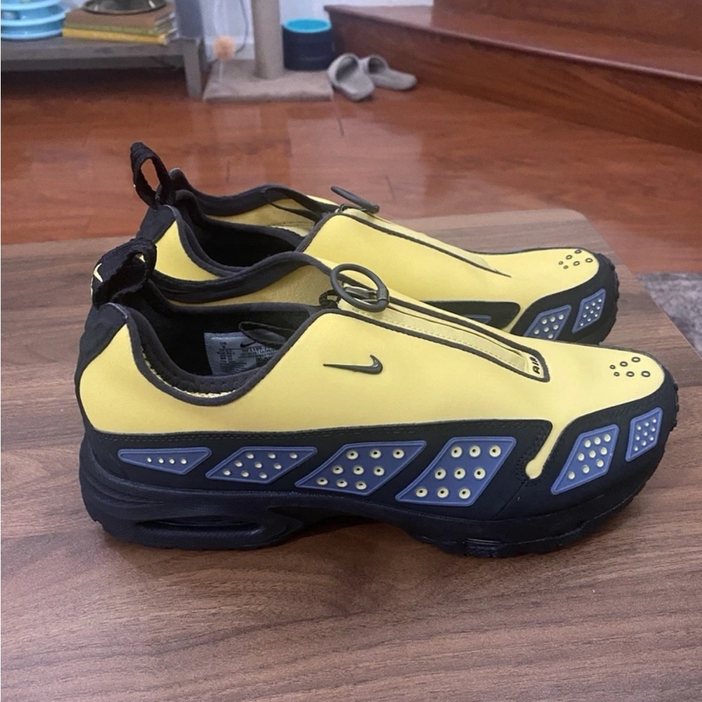 New Nike Air Max SNDR Rubber-Trimmed Scuba Sneakers in Yellow Size 9